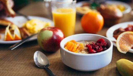 朝食 vs. 夕食！全く同じ食事&カロリーを違うタイミングで摂ると代謝にどんな影響があるのか？