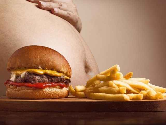食事からの脂肪を減らしても大して痩せない！という信頼性高めな研究結果が発表される