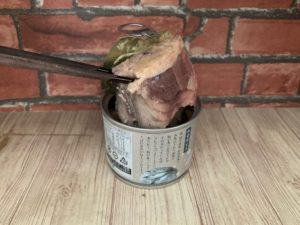 高木商店の定番鯖缶「朝獲れさば 水煮」を食レポしてみた。【5つ星評価、味】