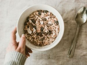 オーツ麦がストレス下での認知機能を改善してくれるかも