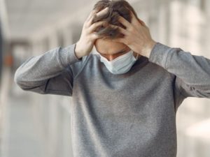 日頃からストレスを感じている人ほど脳の実行機能の働きが鈍って自己コントロールが効かなくなる？